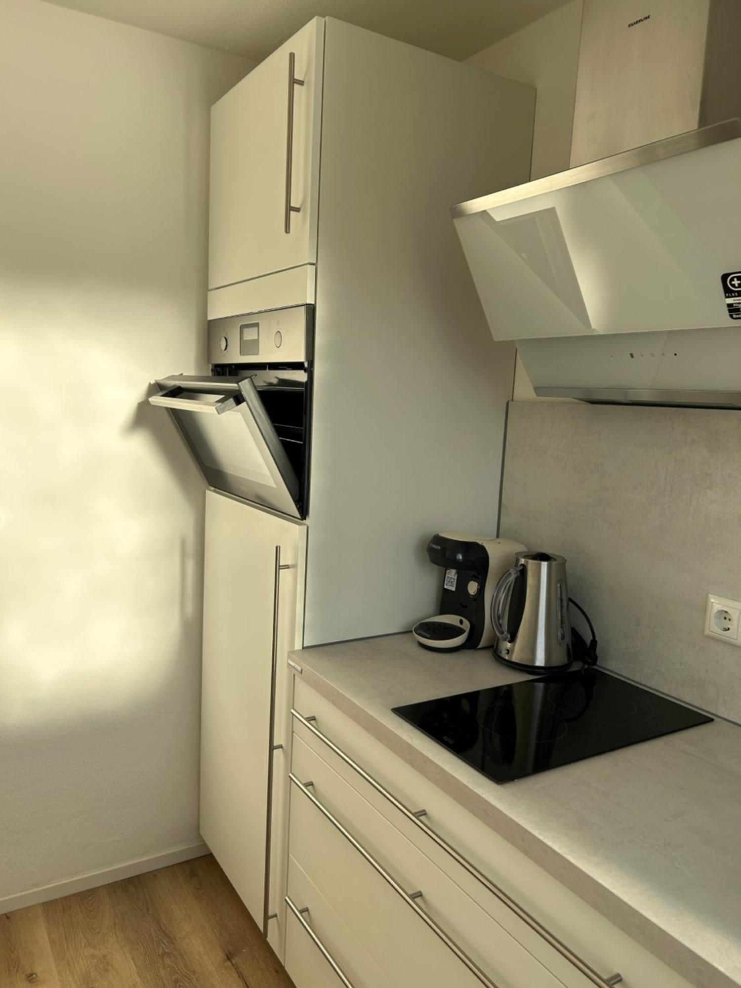 Schoene 1-Zimmer Wohnung Am Bahnhof 2 Parkplaetze Зонтхофен Экстерьер фото
