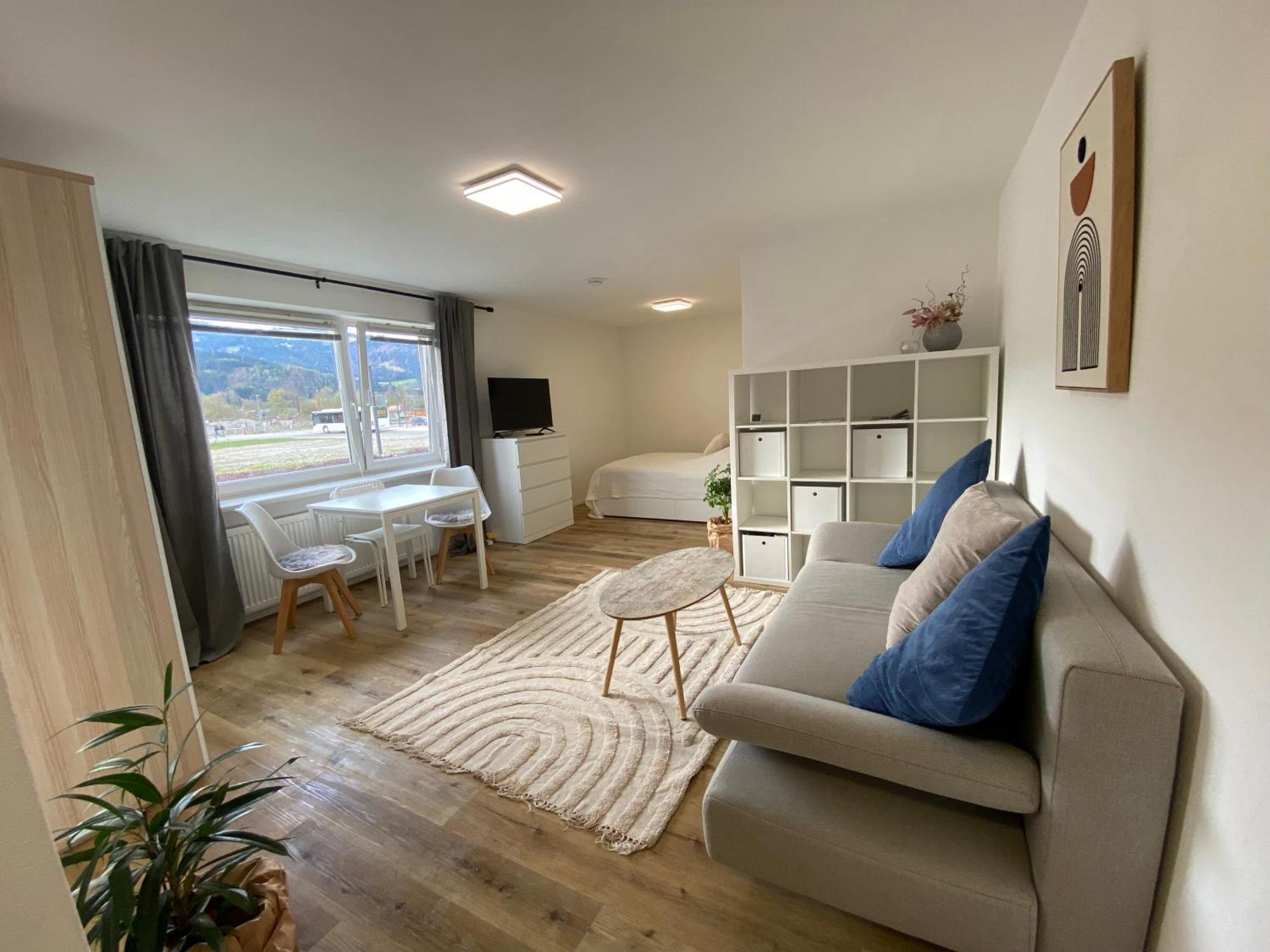 Schoene 1-Zimmer Wohnung Am Bahnhof 2 Parkplaetze Зонтхофен Экстерьер фото