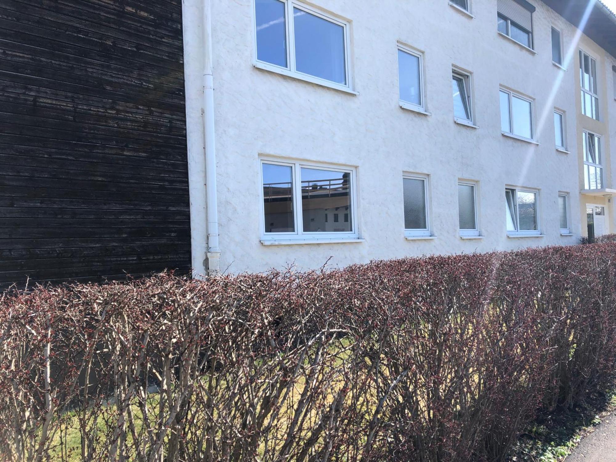Schoene 1-Zimmer Wohnung Am Bahnhof 2 Parkplaetze Зонтхофен Экстерьер фото
