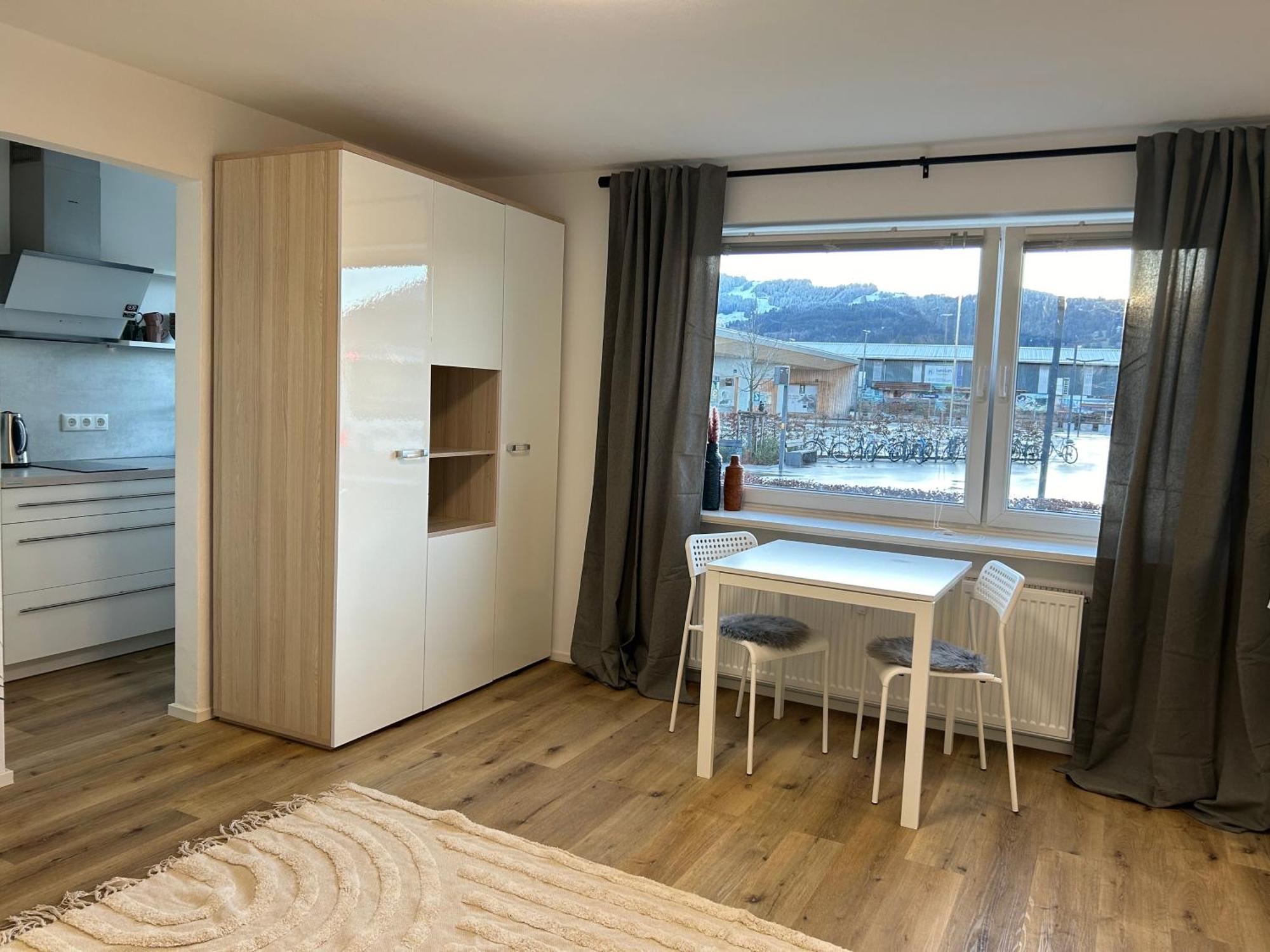 Schoene 1-Zimmer Wohnung Am Bahnhof 2 Parkplaetze Зонтхофен Экстерьер фото